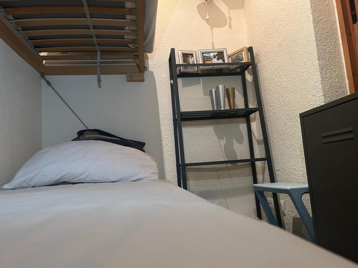 Hotspot Valencia Vandrarhem Exteriör bild