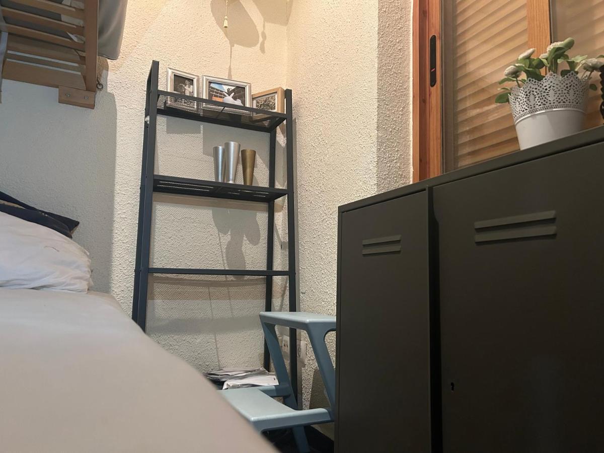 Hotspot Valencia Vandrarhem Exteriör bild