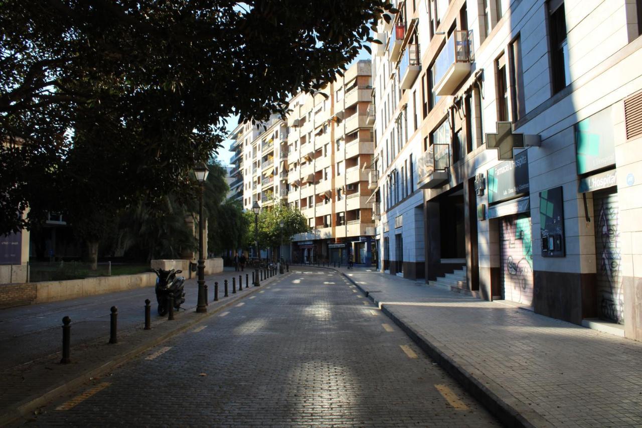 Hotspot Valencia Vandrarhem Exteriör bild