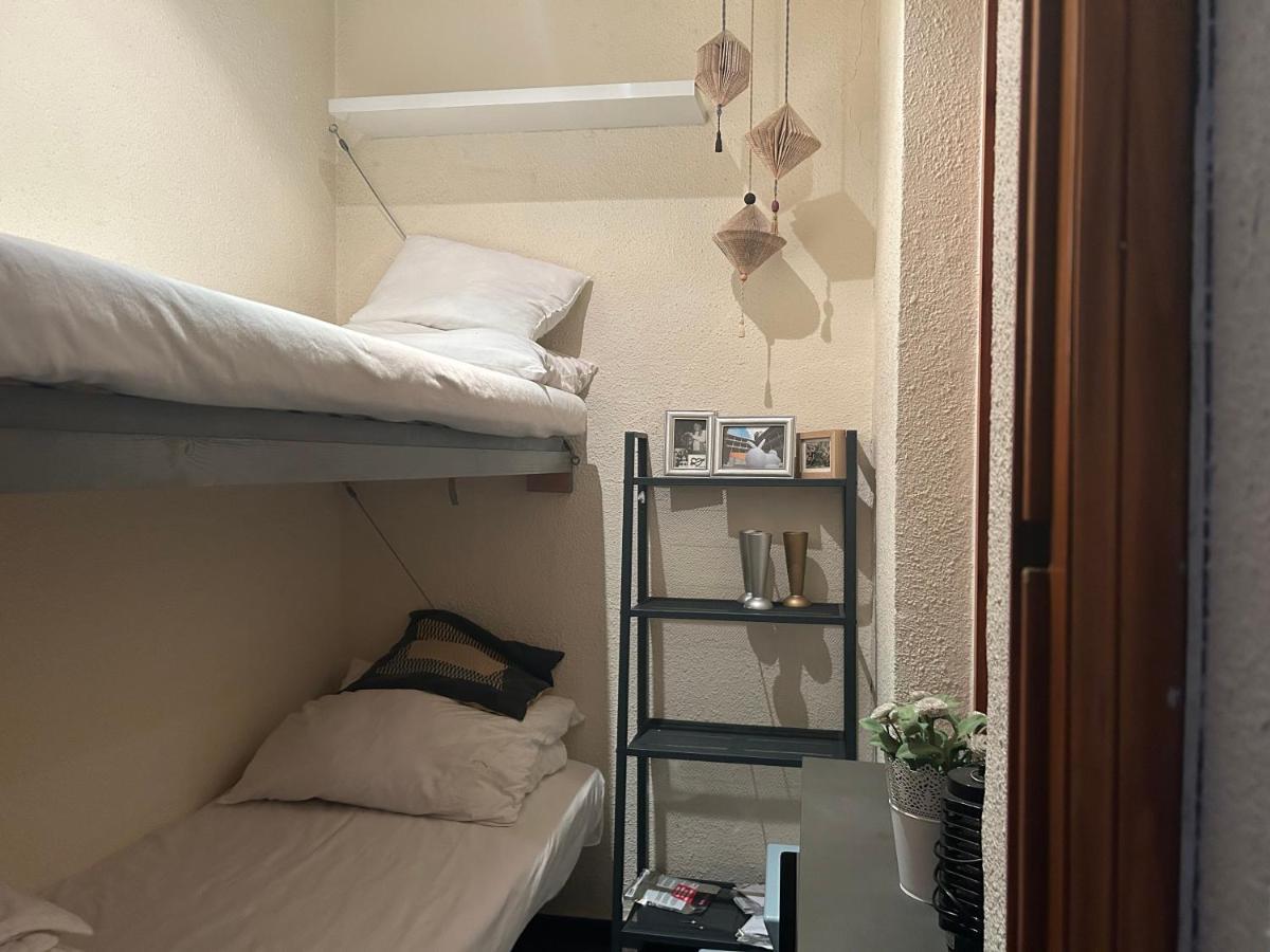 Hotspot Valencia Vandrarhem Exteriör bild